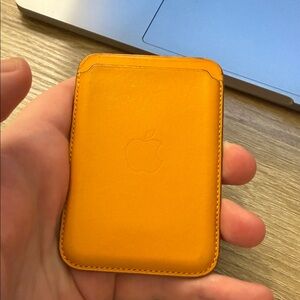 Apple Mustard Leather MagSafe Card Sleeve
